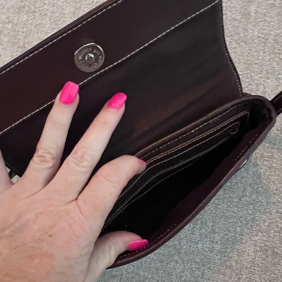 Brand new crossbody. - Picture 6 of 6